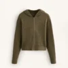 Strukturierte Strickjacke mit Kapuze Strukturierte Strickjacke mit Kapuze