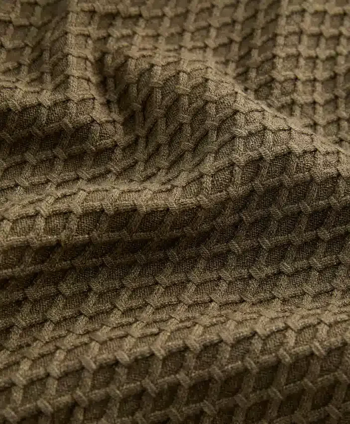 Strukturierte Strickjacke mit Kapuze Strukturierte Strickjacke mit Kapuze