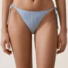 Strukturierter, gestreifter Bikini-Slip mit mittlerer Bedeckung und Bindebändern Strukturierter, gestreifter Bikini-Slip mit mittlerer Bedeckung und Bindebändern