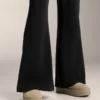 Super-High-Rise-Flare-Hose aus gebürstetem Modal Super-High-Rise-Flare-Hose aus gebürstetem Modal