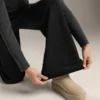 Super-High-Rise-Flare-Hose aus gebürstetem Modal Super-High-Rise-Flare-Hose aus gebürstetem Modal