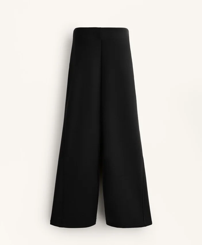 Super-High-Rise-Flare-Hose aus gebürstetem Modal Super-High-Rise-Flare-Hose aus gebürstetem Modal