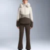 Super-taillierte, wasserabweisende Primaloft®-Skijacke im Colour-Block-Design Super-taillierte, wasserabweisende Primaloft®-Skijacke im Colour-Block-Design