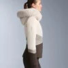 Super-taillierte, wasserabweisende Primaloft®-Skijacke im Colour-Block-Design Super-taillierte, wasserabweisende Primaloft®-Skijacke im Colour-Block-Design