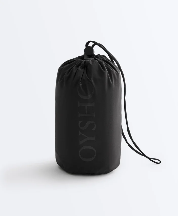 Superleichte, packbare, wasserdichte 10K-Jacke Superleichte, packbare, wasserdichte 10K-Jacke