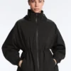Superleichte, packbare, wasserdichte 10K-Jacke Superleichte, packbare, wasserdichte 10K-Jacke