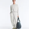 Sweatshirt aus Baumwollmischung mit Rundhalsausschnitt und meliertem Fleece Sweatshirt aus Baumwollmischung mit Rundhalsausschnitt und meliertem Fleece