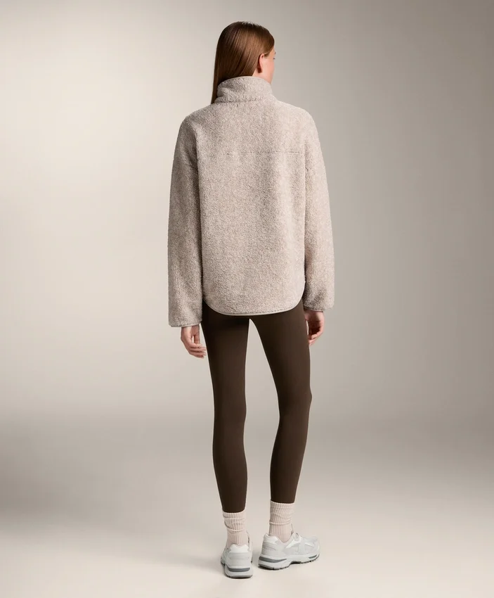 Sweatshirt aus Lammfelljacken mit Vordertasche Sweatshirt aus Lammfelljacken mit Vordertasche