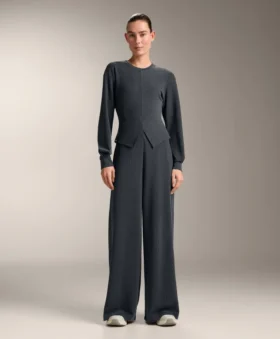 Sweatshirt mit asymmetrischen Streifen aus Modal