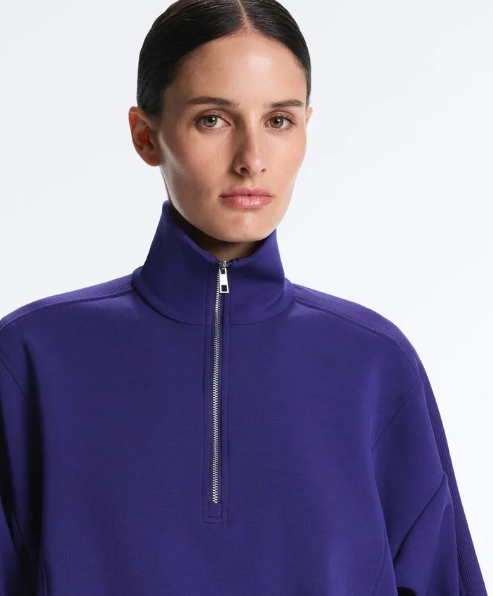 Sweatshirt mit halbem Reißverschluss aus gebürstetem Modal Sweatshirt mit halbem Reißverschluss aus gebürstetem Modal