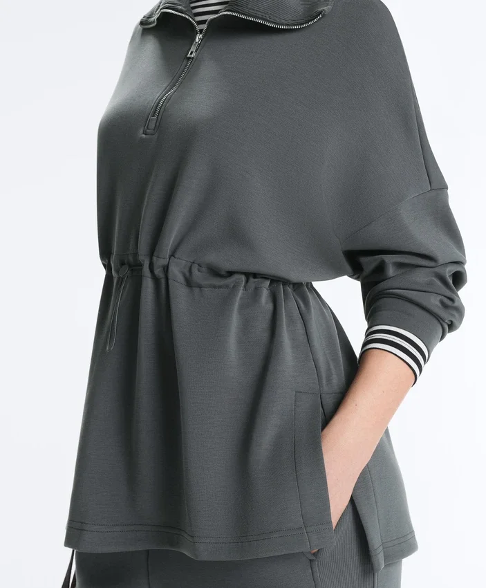 Sweatshirt mit halbem Reißverschluss aus Soft Touch-Modal Sweatshirt mit halbem Reißverschluss aus Soft Touch-Modal