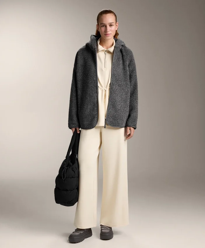 Gerade geschnittene Hose mit seitlichen Rippen und Soft Touch-Modal Gerade geschnittene Hose mit seitlichen Rippen und Soft Touch-Modal
