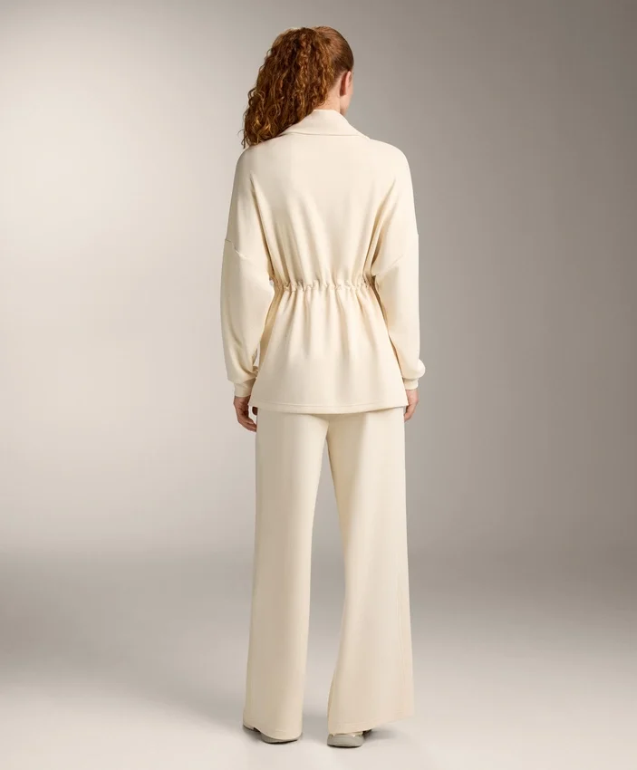 Gerade geschnittene Hose mit seitlichen Rippen und Soft Touch-Modal Gerade geschnittene Hose mit seitlichen Rippen und Soft Touch-Modal