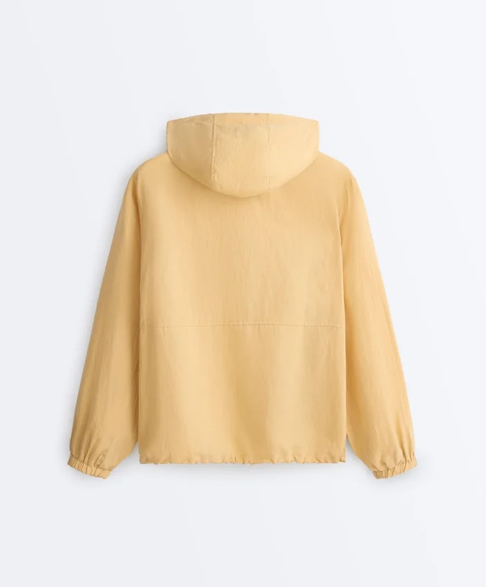 Sweatshirt mit halbem Reißverschluss, Fronttasche, aus einer Mischung aus Lyocell und 24 % Leinen Sweatshirt mit halbem Reißverschluss, Fronttasche, aus einer Mischung aus Lyocell und 24 % Leinen