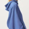Sweatshirt mit halbem Reißverschluss, Fronttasche, aus einer Mischung aus Lyocell und 24 % Leinen Sweatshirt mit halbem Reißverschluss, Fronttasche, aus einer Mischung aus Lyocell und 24 % Leinen
