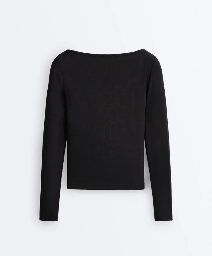 T-Shirt aus Modal-Mischgewebe mit geripptem U-Ausschnitt T-Shirt aus Modal-Mischgewebe mit geripptem U-Ausschnitt