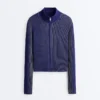 Taillierte Jacke aus Rippstrick Taillierte Jacke aus Rippstrick