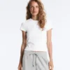 Tailliertes, kurzärmeliges T-Shirt aus Baumwollmischung Tailliertes, kurzärmeliges T-Shirt aus Baumwollmischung