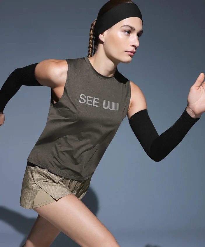 Technische 2-in-1-Shorts mit Karomuster und mittlerer Leibhöhe Technische 2-in-1-Shorts mit Karomuster und mittlerer Leibhöhe