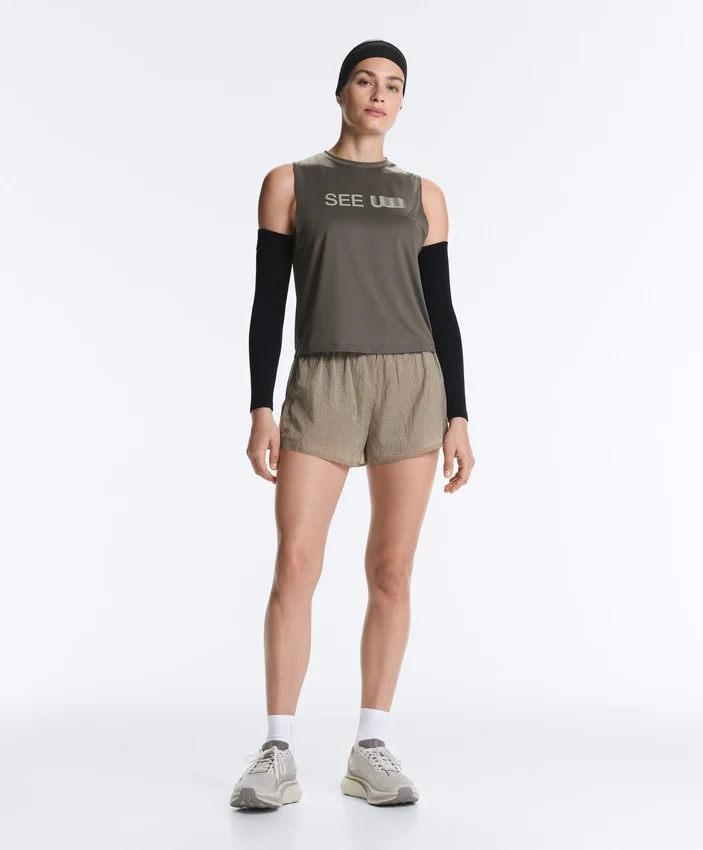 Technische 2-in-1-Shorts mit Karomuster und mittlerer Leibhöhe Technische 2-in-1-Shorts mit Karomuster und mittlerer Leibhöhe