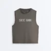 Technisches, ärmelloses T-Shirt mit Text Technisches, ärmelloses T-Shirt mit Text