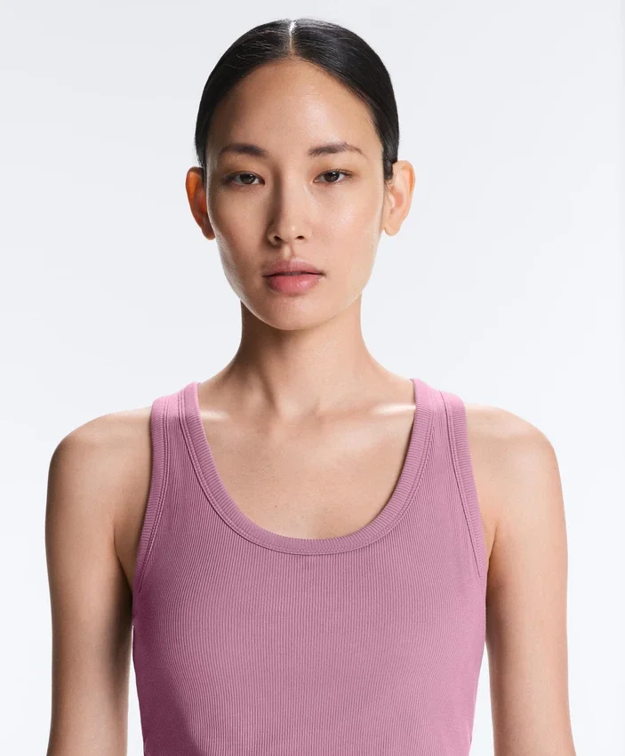 Top aus Modal-Mischgewebe mit Rippmuster Top aus Modal-Mischgewebe mit Rippmuster