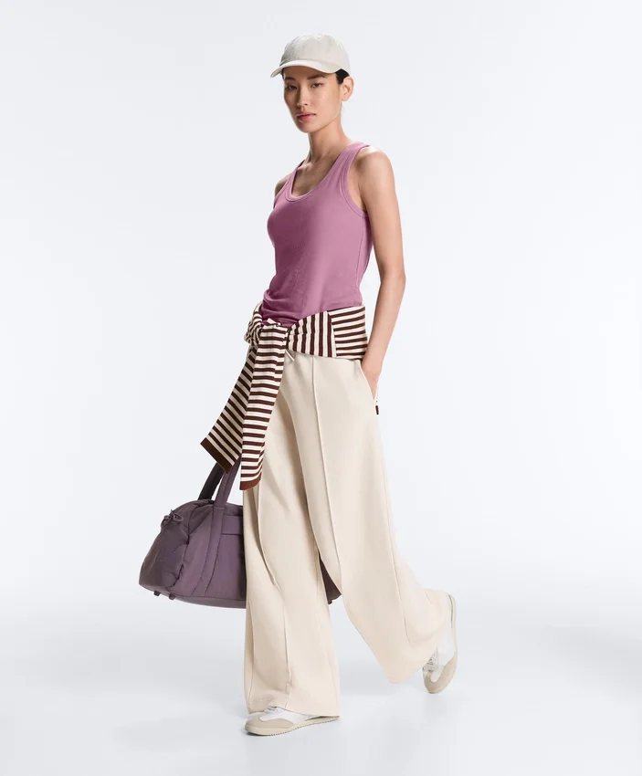 Top aus Modal-Mischgewebe mit Rippmuster Top aus Modal-Mischgewebe mit Rippmuster