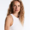 Tops aus Modal-Mischgewebe mit Cups Tops aus Modal-Mischgewebe mit Cups