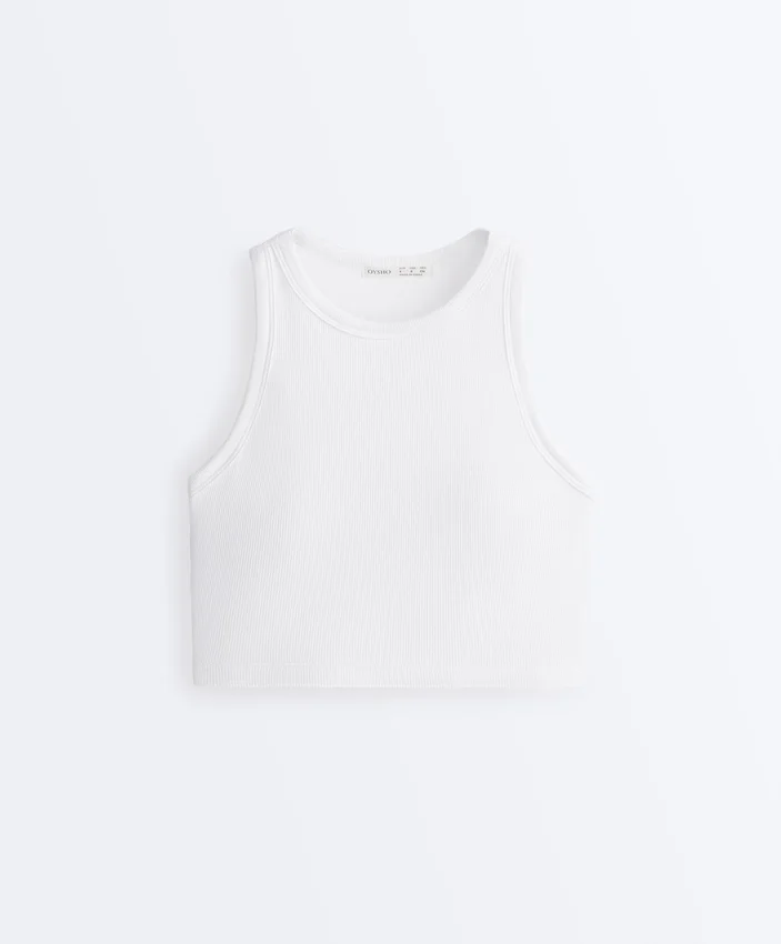 Tops aus Modal-Mischgewebe mit Cups Tops aus Modal-Mischgewebe mit Cups