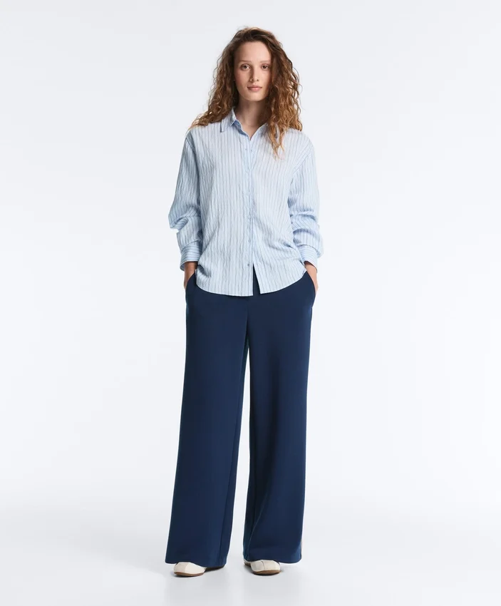 Twill-Hose mit geradem Bein und Seitenband Twill-Hose mit geradem Bein und Seitenband