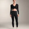Vielseitig tragbares, langärmeliges Lyocell-Mischung-T-Shirt mit Knoten Vielseitig tragbares, langärmeliges Lyocell-Mischung-T-Shirt mit Knoten