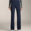 Warme Flare-Hose mit hoher Leibhöhe und Taschen Warme Flare-Hose mit hoher Leibhöhe und Taschen