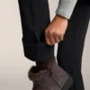 Warme Flare-Hose mit hoher Leibhöhe und Taschen Warme Flare-Hose mit hoher Leibhöhe und Taschen