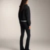 Warme Flare-Hose mit hoher Leibhöhe und Taschen Warme Flare-Hose mit hoher Leibhöhe und Taschen