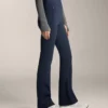 Warme Flare-Hose mit hoher Leibhöhe und Taschen Warme Flare-Hose mit hoher Leibhöhe und Taschen