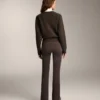 Warme Flare-Hose mit hoher Leibhöhe und Taschen Warme Flare-Hose mit hoher Leibhöhe und Taschen