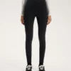 Warme, hoch geschnittene, knöchellange Leggings mit Taschen, 70 cm Warme, hoch geschnittene, knöchellange Leggings mit Taschen, 70 cm