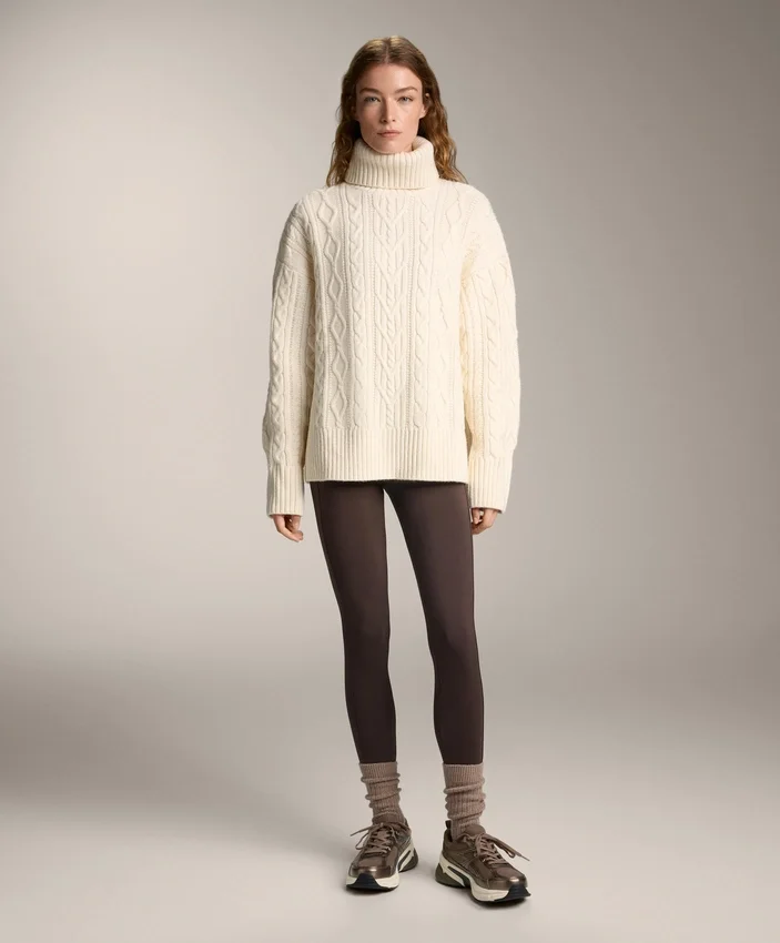 Warme, hoch geschnittene, knöchellange Leggings mit Taschen, 70 cm Warme, hoch geschnittene, knöchellange Leggings mit Taschen, 70 cm