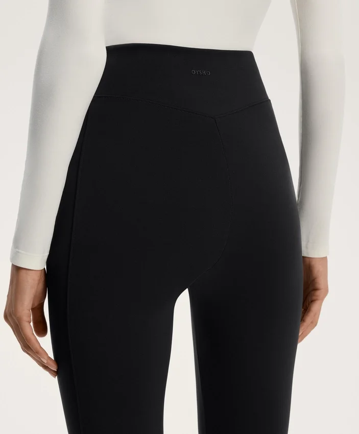 Warme, hoch geschnittene, knöchellange Leggings mit Taschen, 70 cm Warme, hoch geschnittene, knöchellange Leggings mit Taschen, 70 cm