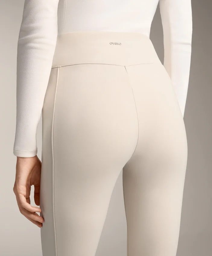 Warme, hoch geschnittene, knöchellange Leggings mit Taschen, 70 cm Warme, hoch geschnittene, knöchellange Leggings mit Taschen, 70 cm