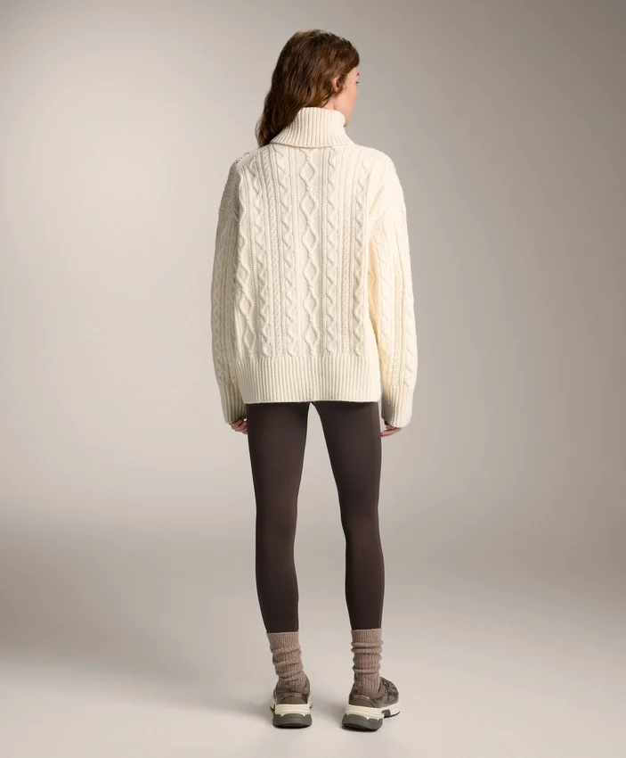 Warme, hoch geschnittene, knöchellange Leggings mit Taschen, 70 cm Warme, hoch geschnittene, knöchellange Leggings mit Taschen, 70 cm