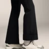 Warme Umstandshose mit weitem Bein Warme Umstandshose mit weitem Bein