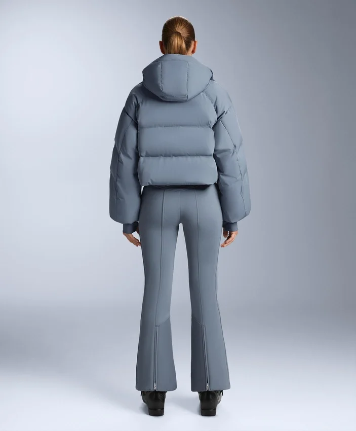Leichte, wasserabweisende kurze Skijacke aus 80 % Daunen und 20 % Minardi Piume Leichte, wasserabweisende kurze Skijacke aus 80 % Daunen und 20 % Minardi Piume