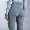 Wasserabweisende, hoch geschnittene Stretch-Skihose mit ausgestelltem Bein Wasserabweisende, hoch geschnittene Stretch-Skihose mit ausgestelltem Bein