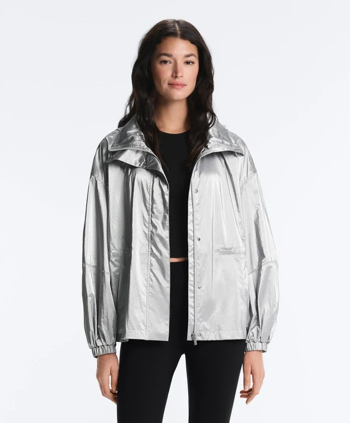 Wasserabweisende Jacke mit Metallic-Effekt Wasserabweisende Jacke mit Metallic-Effekt