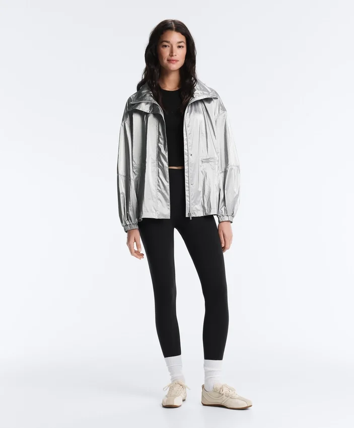 Wasserabweisende Jacke mit Metallic-Effekt Wasserabweisende Jacke mit Metallic-Effekt