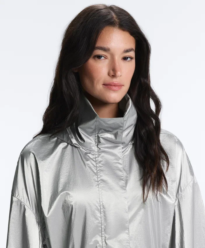 Wasserabweisende Jacke mit Metallic-Effekt Wasserabweisende Jacke mit Metallic-Effekt