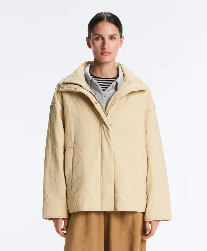Wasserabweisende, mit Fellex® Aerogel gefütterte Jacke Wasserabweisende, mit Fellex® Aerogel gefütterte Jacke