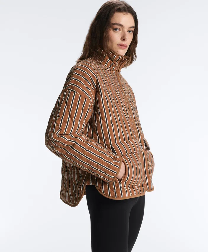 Wasserabweisende, mit Fellex® Aerogel gefütterte Jacke Wasserabweisende, mit Fellex® Aerogel gefütterte Jacke