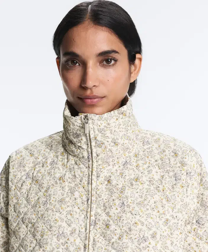 Wasserabweisende, mit Fellex® Aerogel gefütterte Jacke Wasserabweisende, mit Fellex® Aerogel gefütterte Jacke